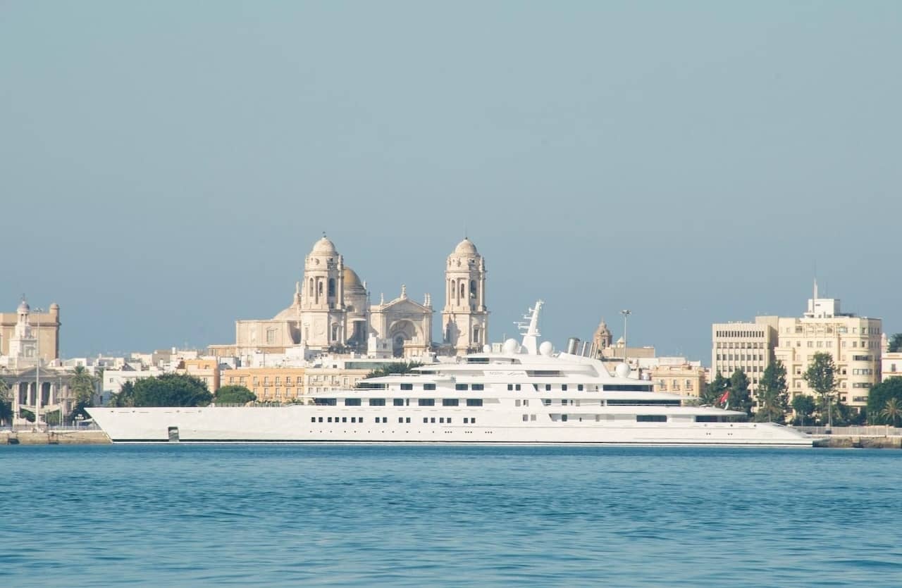 Azzam Megayacht