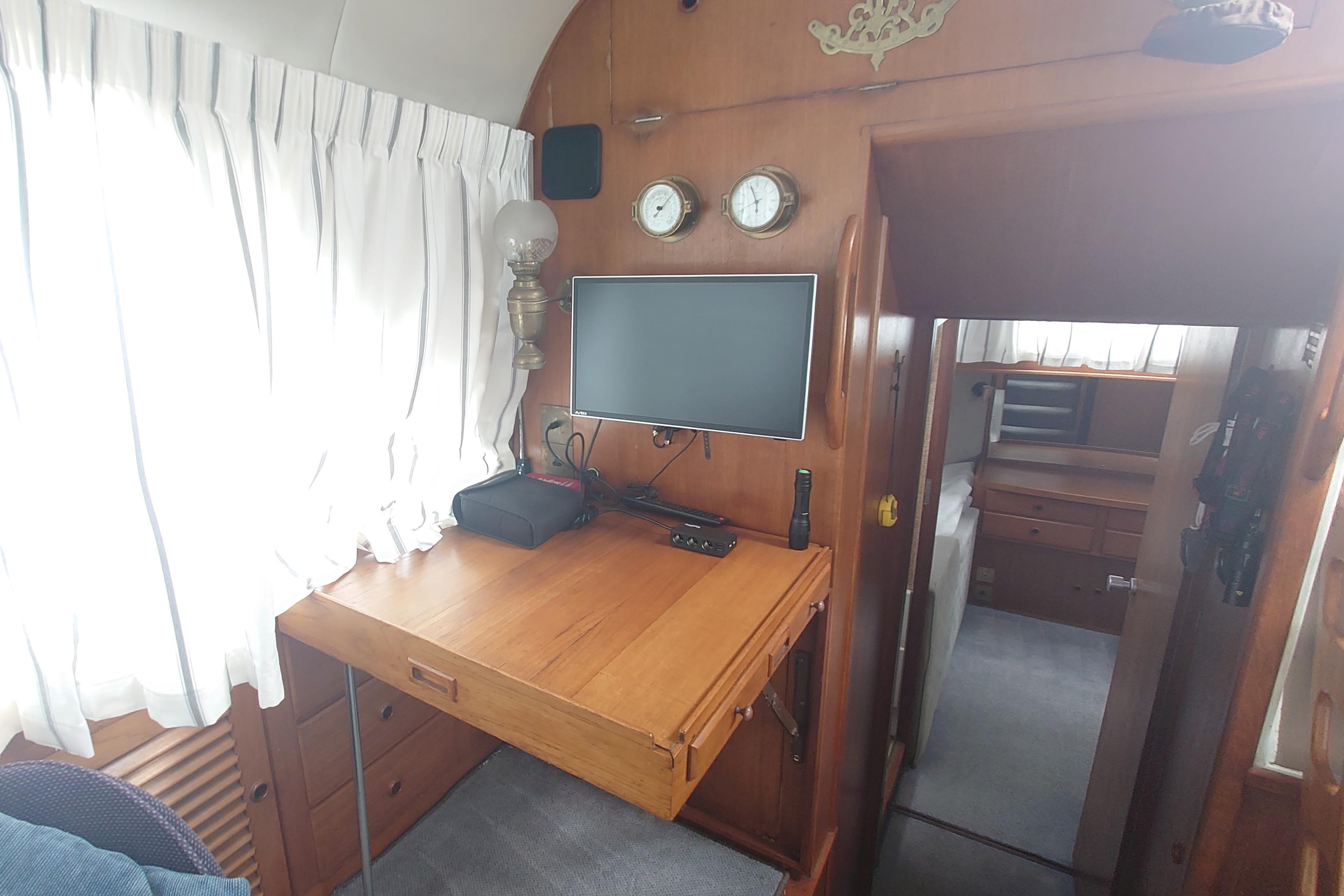 BROOM BOATS OCEAN 37 1979