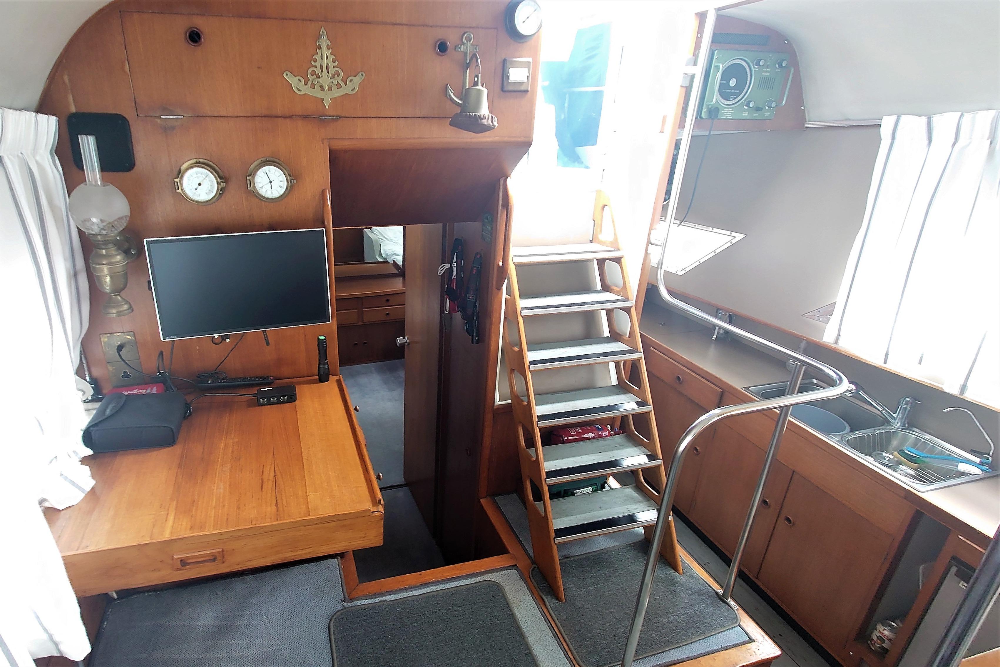 BROOM BOATS OCEAN 37 1979