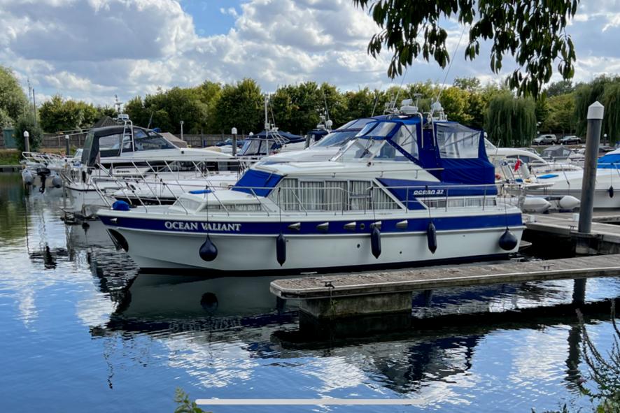 BROOM BOATS OCEAN 37 1979