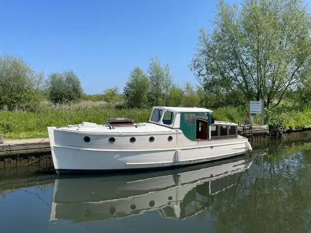 New Classic 30' Norfolk Broads Motor Cruiser for sale - Rightboat