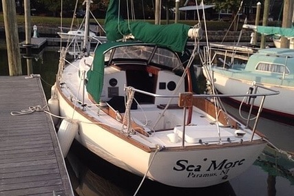 Cape Dory 27