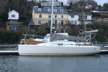 J Boats J97