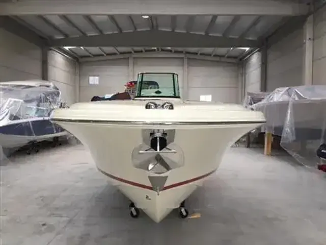 Chris-Craft Catalina 27