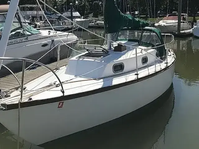 Cape Dory 27