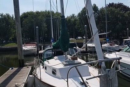 Cape Dory 27