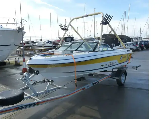 Invader USA 55 Bow Rider Sportsboat