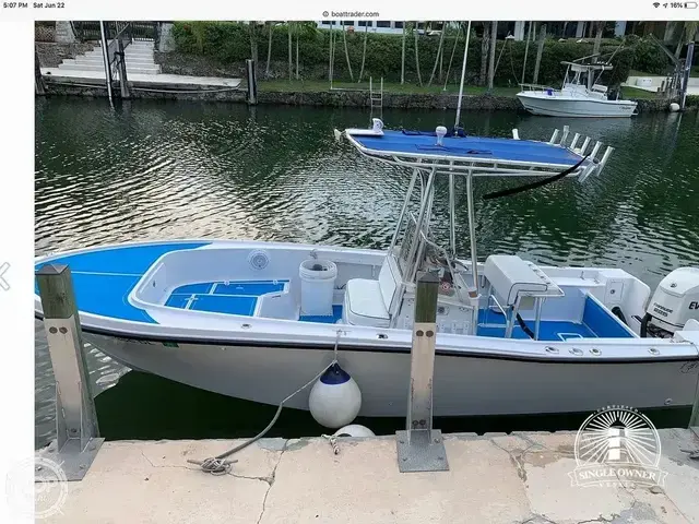 Mako 21 Center Console