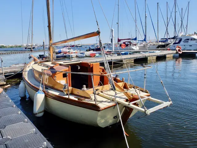 Custom Boats 18th Century Replica Topsail Schooner