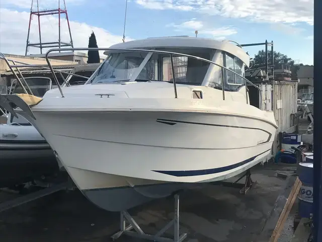 Beneteau Antares 750