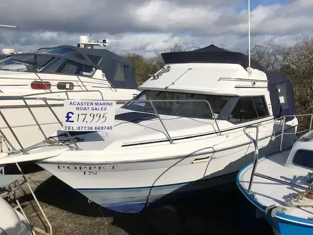 Bayliner Ciera 2556 Flybridge