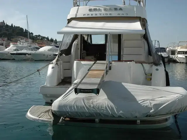 Prestige 440