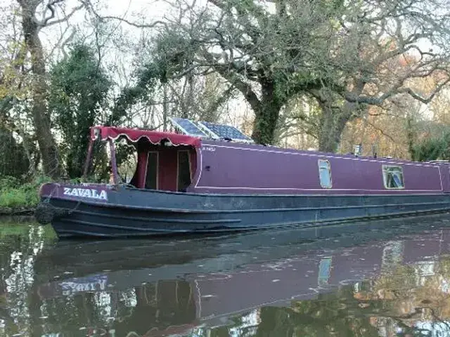 Narrowboat 60' R & D Semi Trad