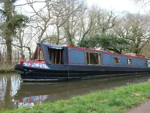 Lambon 57' Semi Trad Narrowboat