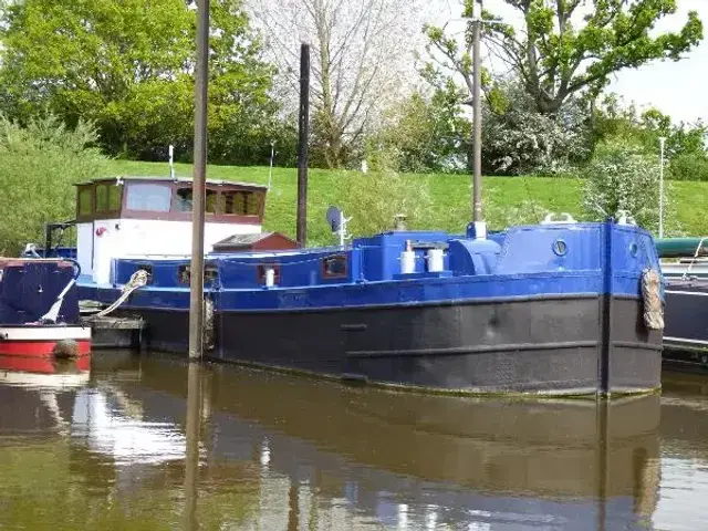 Custom Boats John Harker Humber Keel Barge