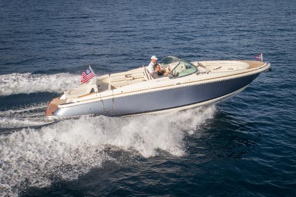 Chris-Craft Launch 28 GT