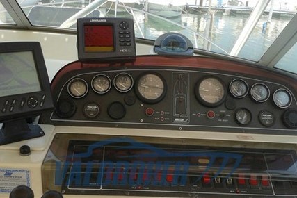 Boston Whaler 31 Express