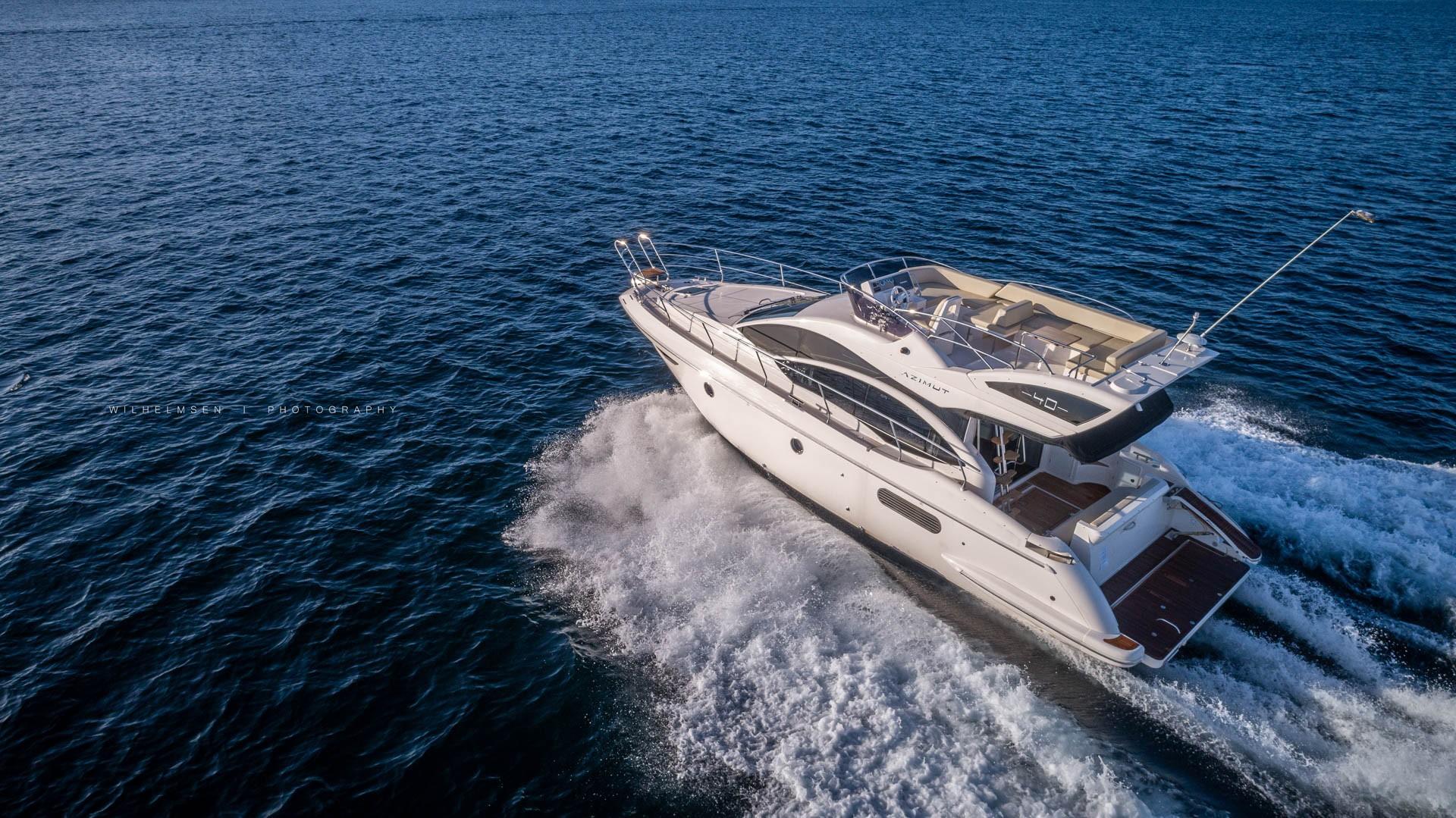 Leopard 40 Flybridge