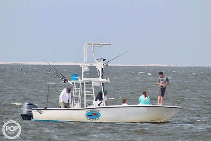 Mako 26 Center Console