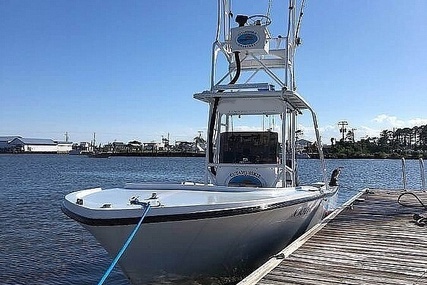 Mako 26 Center Console