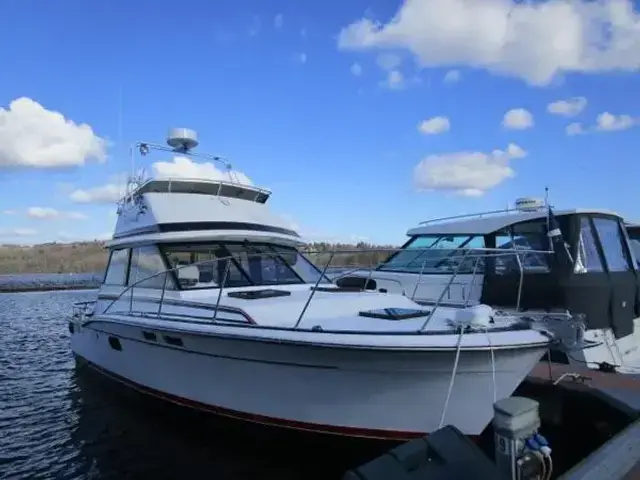 Trojan 32 Flybridge