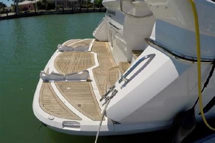 Pearl Motor yacht