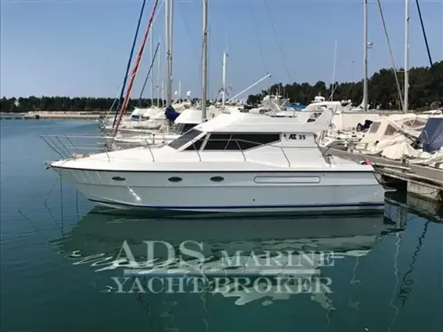 Azimut AZ 35