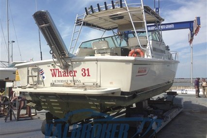 Boston Whaler 31 Express