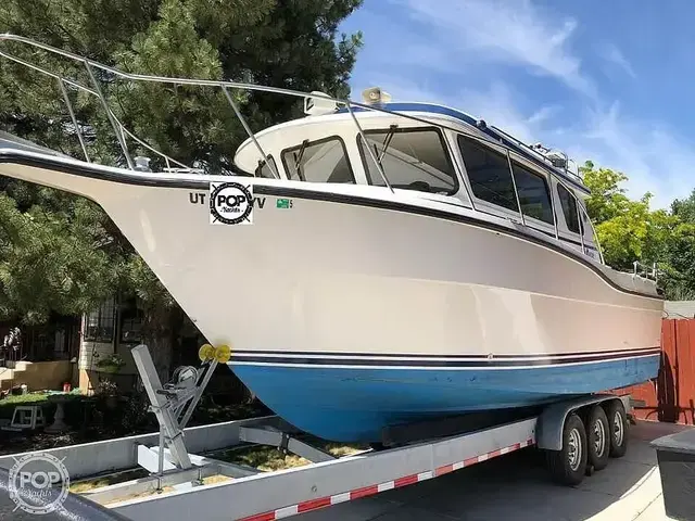 Bounty 293 Pilothouse