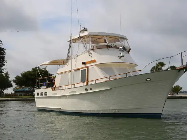 Island Gypsy Flush Aft Deck