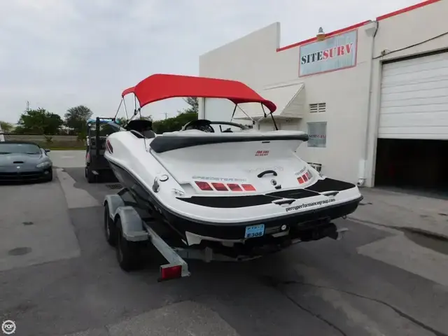 Sea-Doo Speedster wake 200