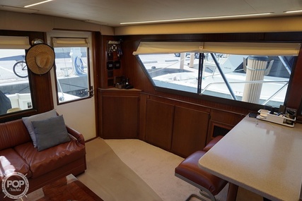 Hatteras 48 Convertible