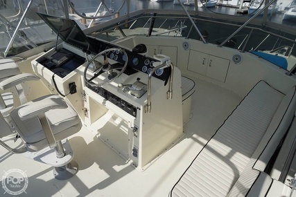 Hatteras 48 Convertible