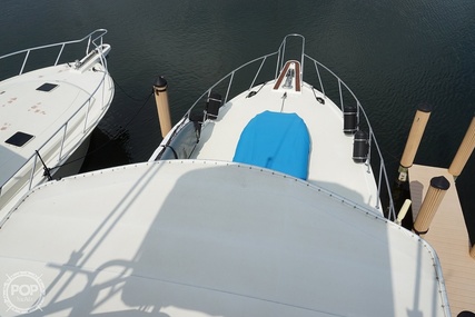 Hatteras 48 Convertible