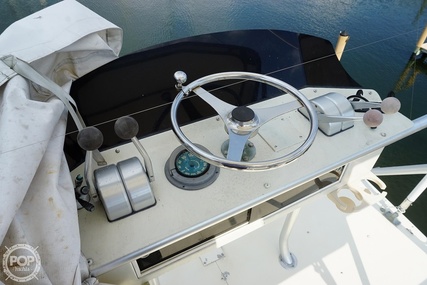 Hatteras 48 Convertible