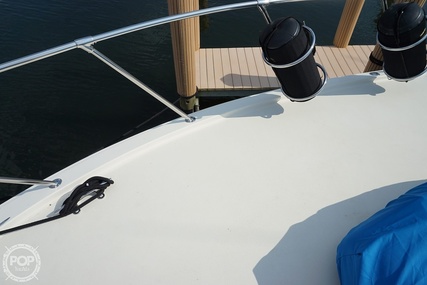 Hatteras 48 Convertible