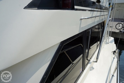 Hatteras 48 Convertible