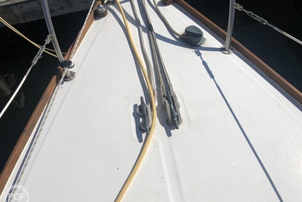 Cape Dory 27