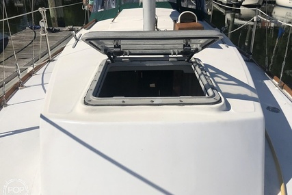 Cape Dory 27