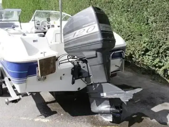 Bayliner Capri 1750