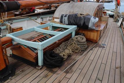 Custom Boats Brixham Sailing Trawler