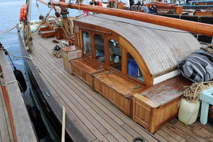 Custom Boats Brixham Sailing Trawler