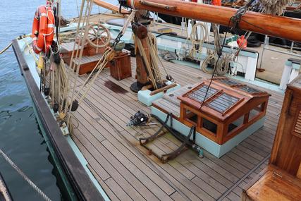 Custom Boats Brixham Sailing Trawler