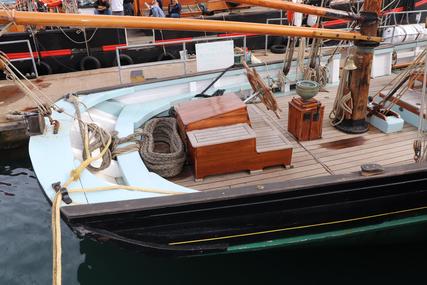 Custom Boats Brixham Sailing Trawler