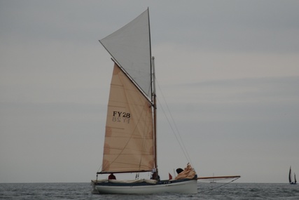 Custom Boats Plymouth Hooker