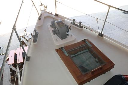 Custom Boats Hillyard 12 ton sloop