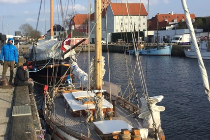 Custom Boats Colin Archer bermudan cutter