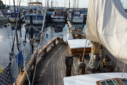 Custom Boats Colin Archer bermudan cutter