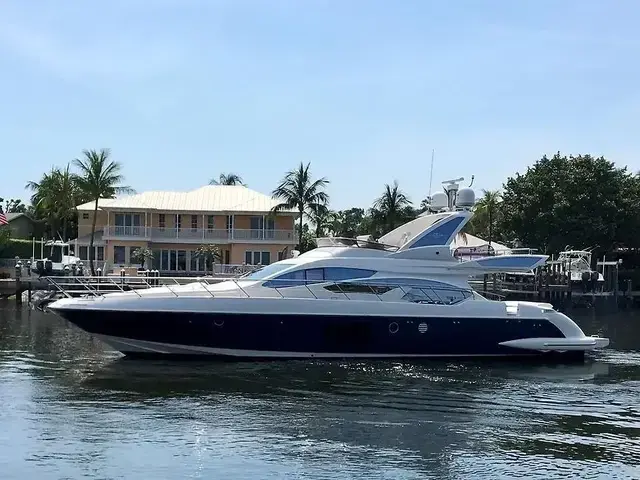 Azimut 64 Fly