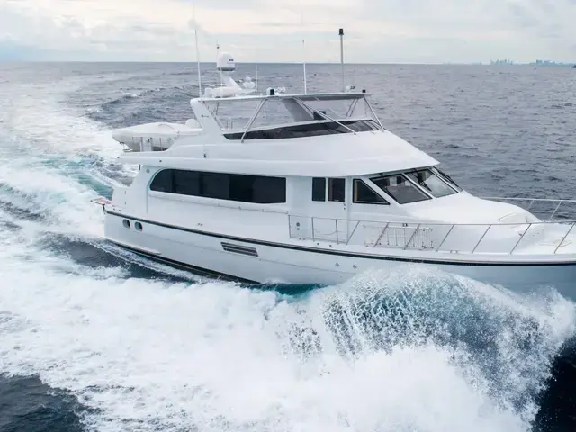 Hatteras Sport Deck Motor Yacht